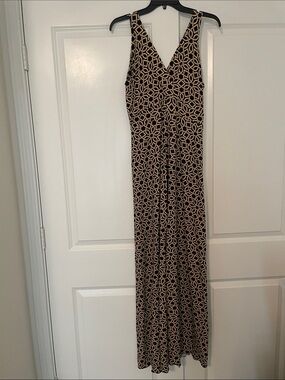 Zen Knits Pineapple Boutique Hawaii Resort Maxi Dress. Black Beige Gometric